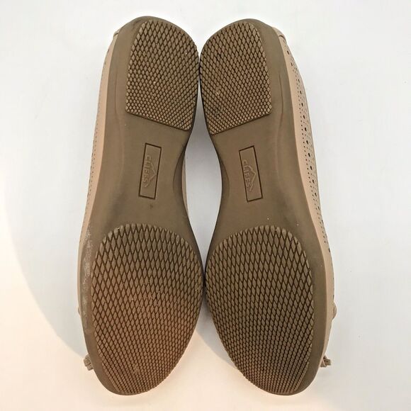Cliffs by White Mountain Cheryl Ballet Flats Women's 8M Tan Bow Perforated Shoes - Picture 8 of 10